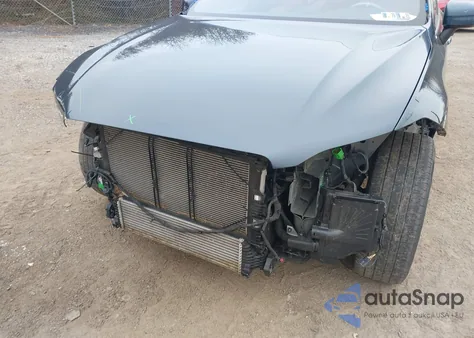 2021 Volvo Xc60 T6 Inscription z USA, uszkodzony, nr VIN YV4A22RL3M1744650